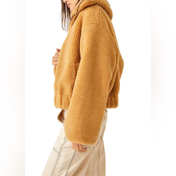 Free People Get Cozy Teddy Jacket ✨ Camel Size Medium | tan neutral zipper - Picture 8 of 16